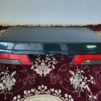 درب صندق عقب اردی با چراغ اصلی