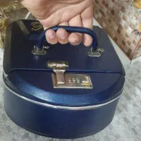 جعبه لوازم آرایشی قدیمی رمز دار