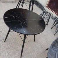 میز و صندلی