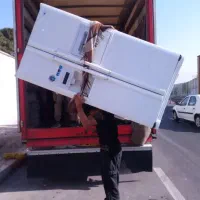 باربری حمل باراسبابکشی کارگرخالی کامیون بسته بندی