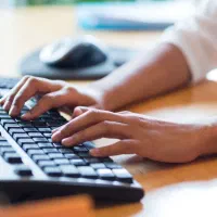 کار در کافی نت