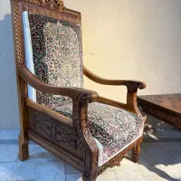چوب گردو (مبل قالی رایکا)