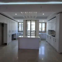 ۷۳متر ۲خواب/فول امکانات/نزدیک مترو/شهران