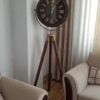 ساعت ایستاده