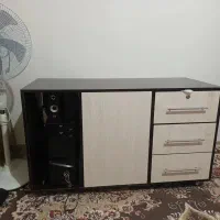 میز اداری و قفسه چوبی کودک