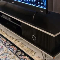 میز تلویزیون در  حد نو  بدونه خط و خش