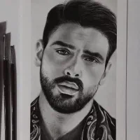 سفارش طراحی چهره سیاه قلم