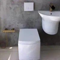 نیروی تاسیساتی و آچار بدست
