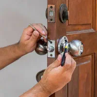 کلید سازی سیار شبانه روزی .قفل ساز سیار کلید سازی