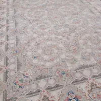 یک جفت فرش  کم کار