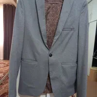 تعدادی لباس وظرف