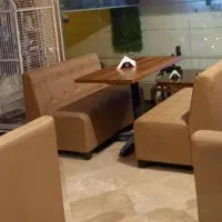 ست مبل ۴نفره  و میز وسط با انتخاب رنگ  رستورانی