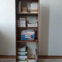 کتاب خانه چوبی در حد نو