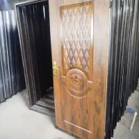 درب اتاقی و هال با چهارچوب