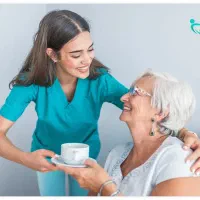 پرستاری ۲۴ ساعته از سالمند