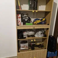 کمد و کتابخانه چوبی ام دی اف شیشه دار قفل شو
