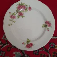 پیش دست گلسرخ وظروف فرانسه