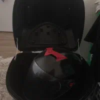 باکس و کلاه کاسکت باهم