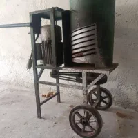 پوست گیری گردو