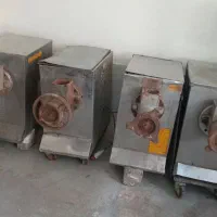 4 دستگاه چرخ گوشت صنعتی چگا سایز42 مبله 3فاز 10اسب