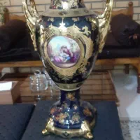 گلدان بزرگ