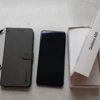 گوشی موبایل سامسونگ به همراه کاور و گلس