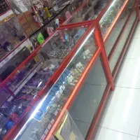 ویترین فلزی