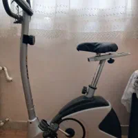 دوچرخه ثابت ورزشی در حد نو