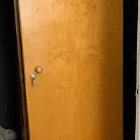 کمد لباس تک چوبی فوق العاده سالم
