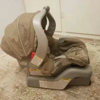 کریر همراه صندلی ماشین مارک گراکو