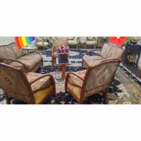 دو دست مبل  تمیز ومرتب بفروش میرسد