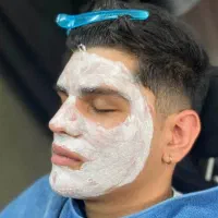 خدمات پیرایش مردانه امید
