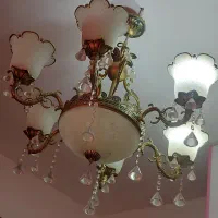 یک عدد لوستر ۶ شاخه