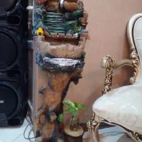 آبنما زیبا همراه با پایه