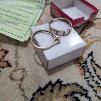 فروش یک عددحلقه وپشت حلقه جمعا۳گرم وصدصوت