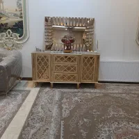 آینه کنسول جنس چوب و آینه کاملا سالم