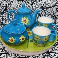 صبحانه خوری افتابگردون