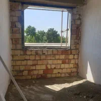 شاگرد سرامیک کار و گچ کار