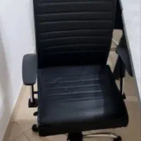 صندلی کارشناسی