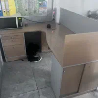 میز اداری  ال صندلی جک دار همگی جنس خوب