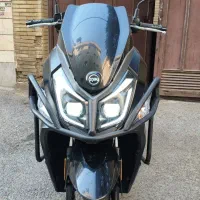 sym j200