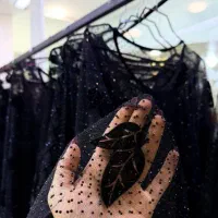 ثوب|لباس|اهواز, زرگان|دیوار